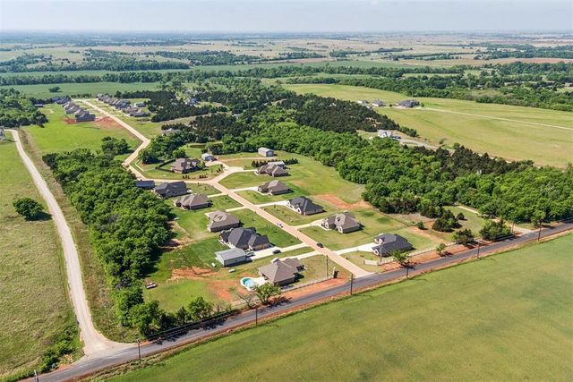 9201 Regado Court, Guthrie, OK 73044