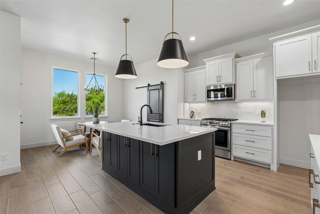9201 Regado Court, Guthrie, OK 73044