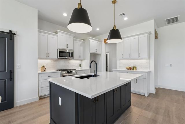 9201 Regado Court, Guthrie, OK 73044