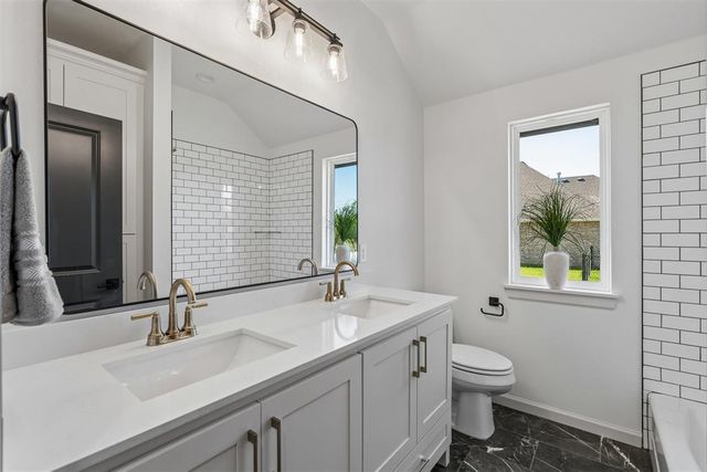 9201 Regado Court, Guthrie, OK 73044