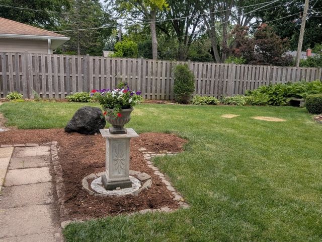 1825 E Sitka Lane E, Mount Prospect, IL 60056