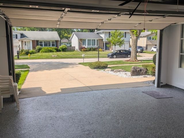 1825 E Sitka Lane E, Mount Prospect, IL 60056