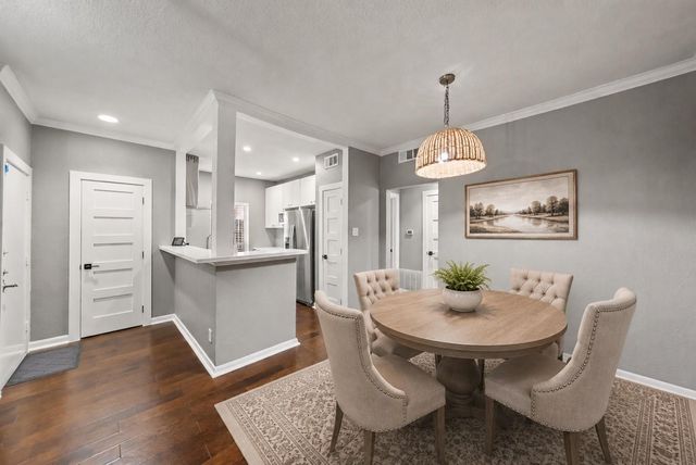 1201 Bering Drive 1, Houston, TX 77057