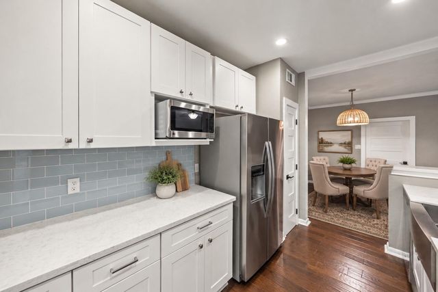 1201 Bering Drive 1, Houston, TX 77057
