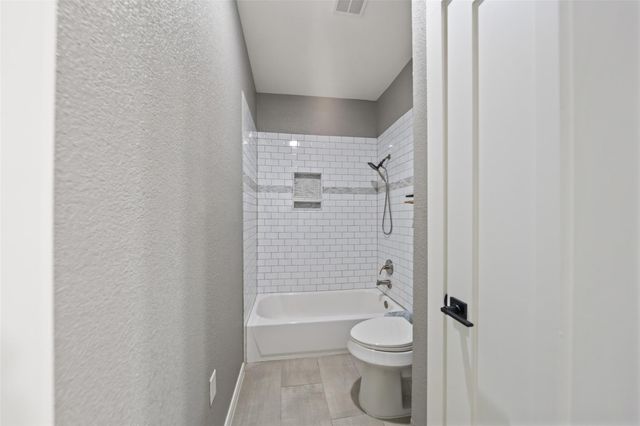 1201 Bering Drive 1, Houston, TX 77057