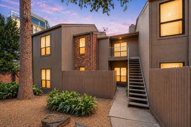 1201 Bering Drive 1, Houston, TX 77057