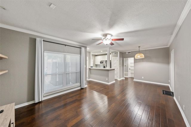 1201 Bering Drive 1, Houston, TX 77057
