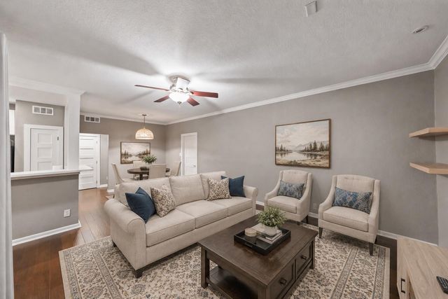 1201 Bering Drive 1, Houston, TX 77057