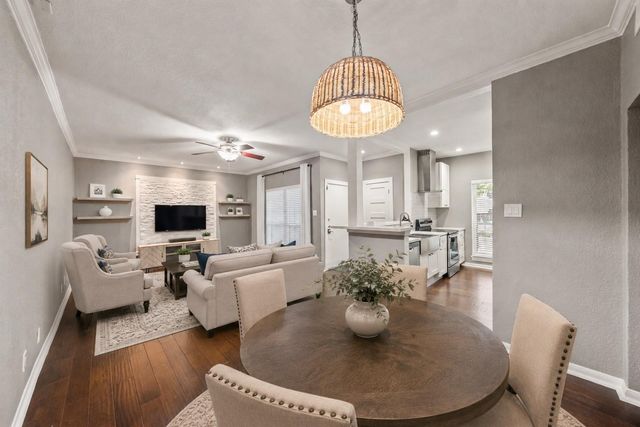 1201 Bering Drive 1, Houston, TX 77057