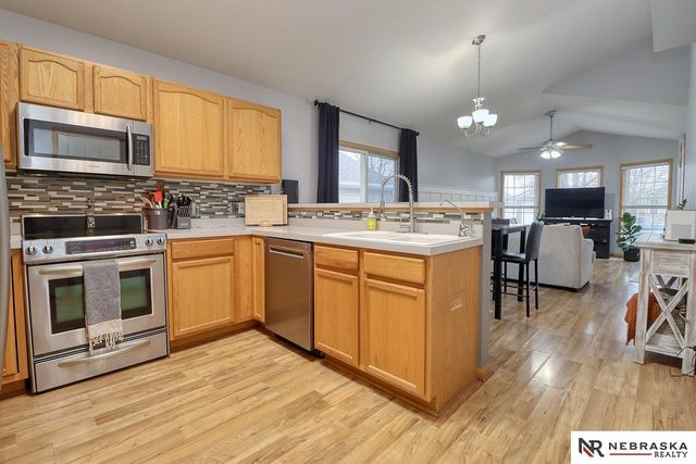 6944 Whitewater Lane, Lincoln, NE 68521