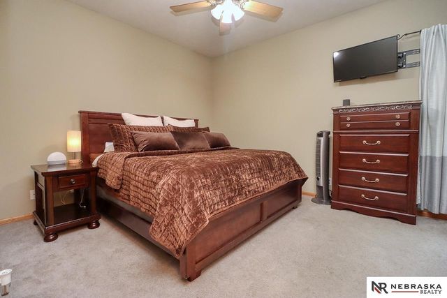 6944 Whitewater Lane, Lincoln, NE 68521