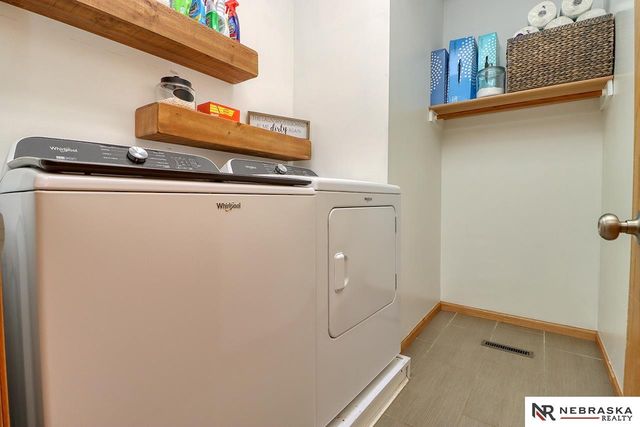 6944 Whitewater Lane, Lincoln, NE 68521