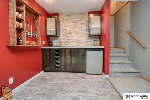 6944 Whitewater Lane, Lincoln, NE 68521