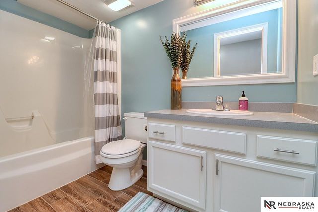 6944 Whitewater Lane, Lincoln, NE 68521