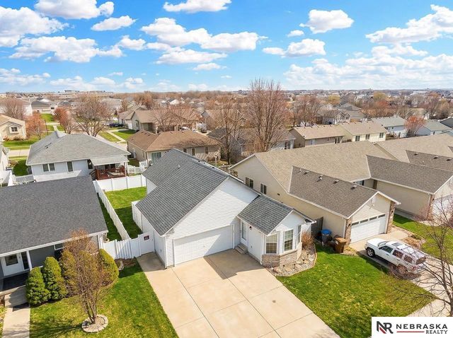 6944 Whitewater Lane, Lincoln, NE 68521