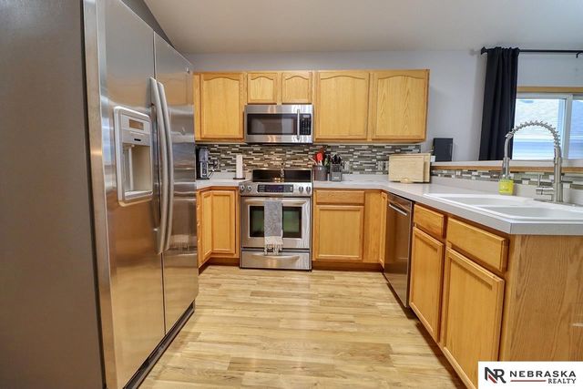 6944 Whitewater Lane, Lincoln, NE 68521