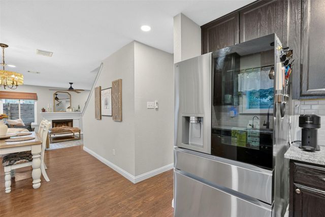 1209 Tetbury LN, Austin, TX 78748