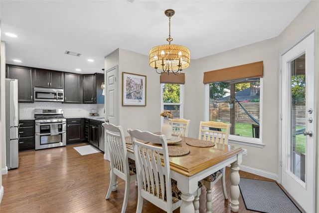 1209 Tetbury LN, Austin, TX 78748