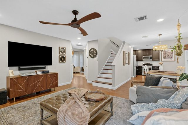 1209 Tetbury LN, Austin, TX 78748
