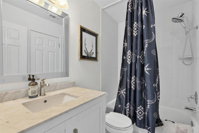 1209 Tetbury LN, Austin, TX 78748