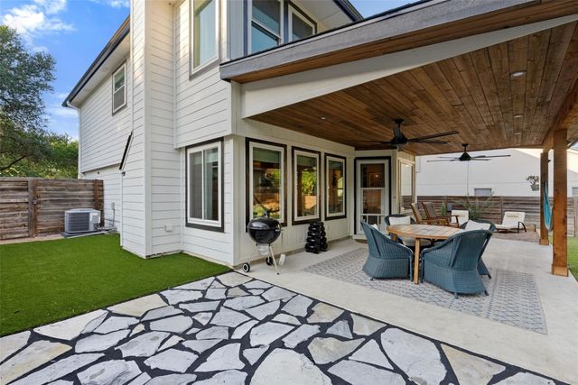 1209 Tetbury LN, Austin, TX 78748