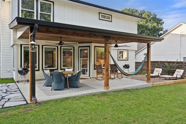 1209 Tetbury LN, Austin, TX 78748