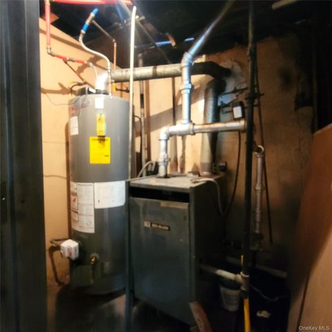 11409 204th Street, Saint Albans, NY 11412