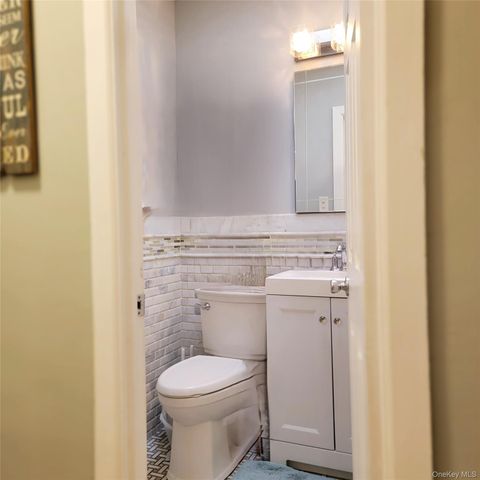 11409 204th Street, Saint Albans, NY 11412