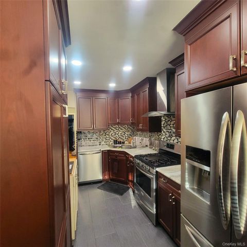 11409 204th Street, Saint Albans, NY 11412