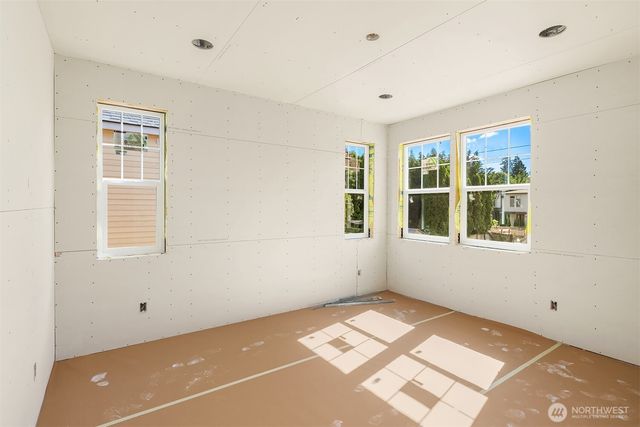 12511 NE 94th Street, Kirkland, WA 98033