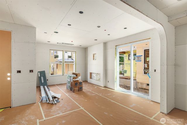 12511 NE 94th Street, Kirkland, WA 98033