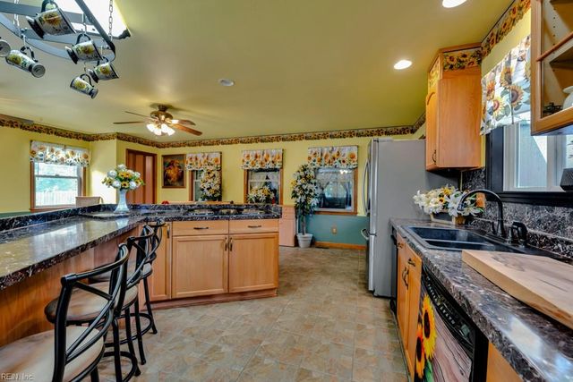 113 Mirror Lake DR, Williamsburg, VA 23188