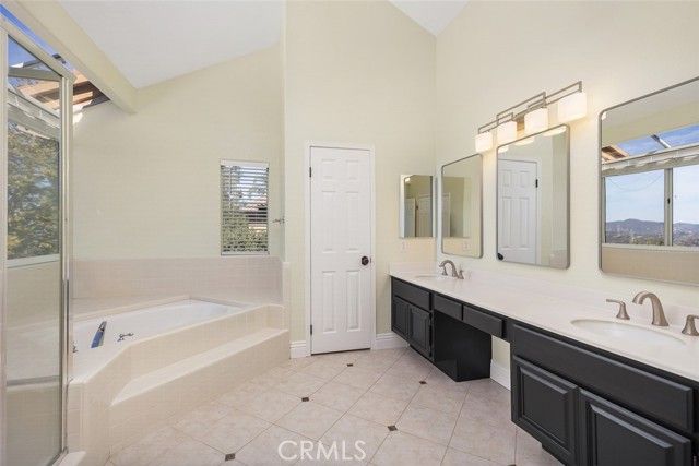 2 Crystalglen, Aliso Viejo, CA 92656