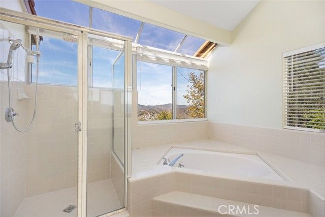 2 Crystalglen, Aliso Viejo, CA 92656
