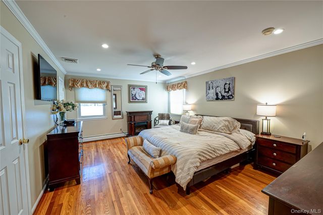 1 Glenrich Drive, Saint James, NY 11780