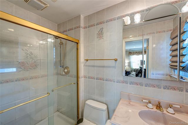 1 Glenrich Drive, Saint James, NY 11780