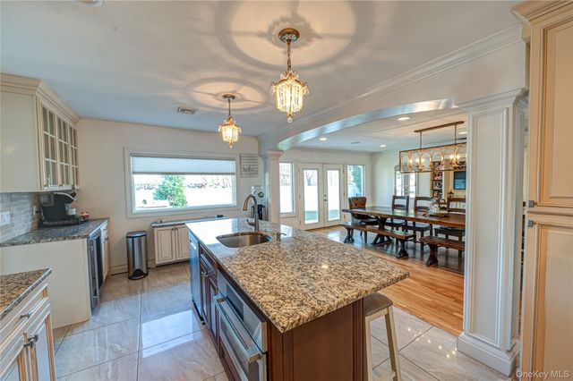 1 Glenrich Drive, Saint James, NY 11780