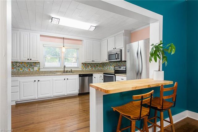 407 W Crawford Street, Mebane, NC 27302