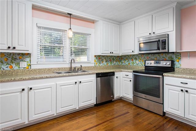 407 W Crawford Street, Mebane, NC 27302