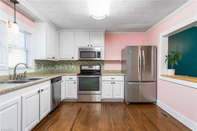 407 W Crawford Street, Mebane, NC 27302