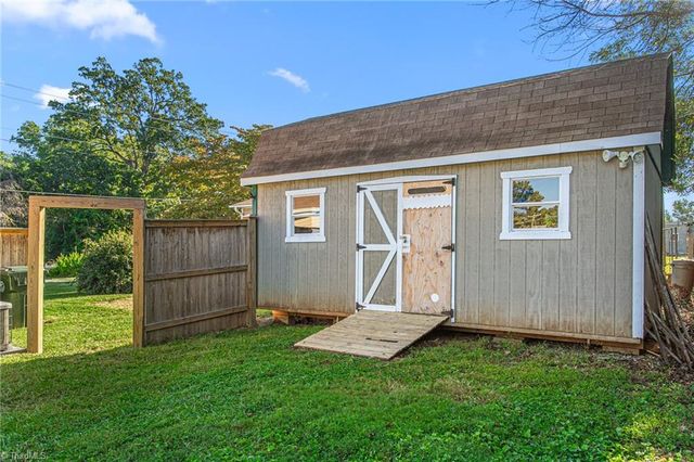 407 W Crawford Street, Mebane, NC 27302