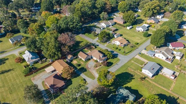 407 W Crawford Street, Mebane, NC 27302