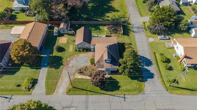 407 W Crawford Street, Mebane, NC 27302
