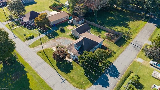 407 W Crawford Street, Mebane, NC 27302