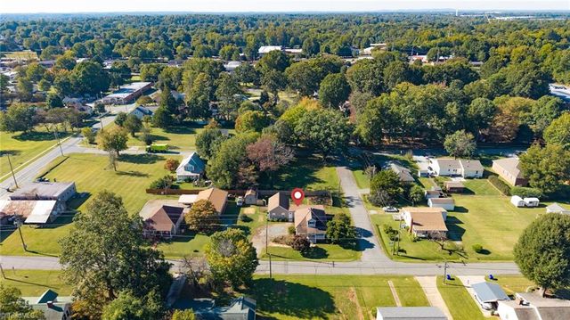407 W Crawford Street, Mebane, NC 27302