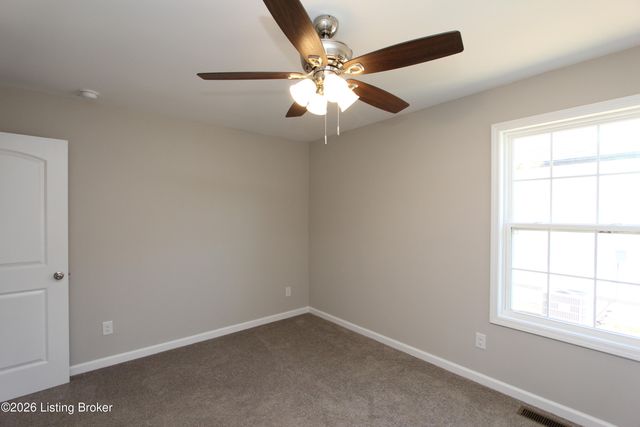 202 Charles Carr Dr, Harrodsburg, KY 40330