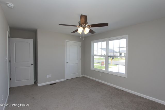 202 Charles Carr Dr, Harrodsburg, KY 40330