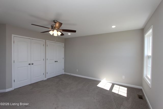 202 Charles Carr Dr, Harrodsburg, KY 40330