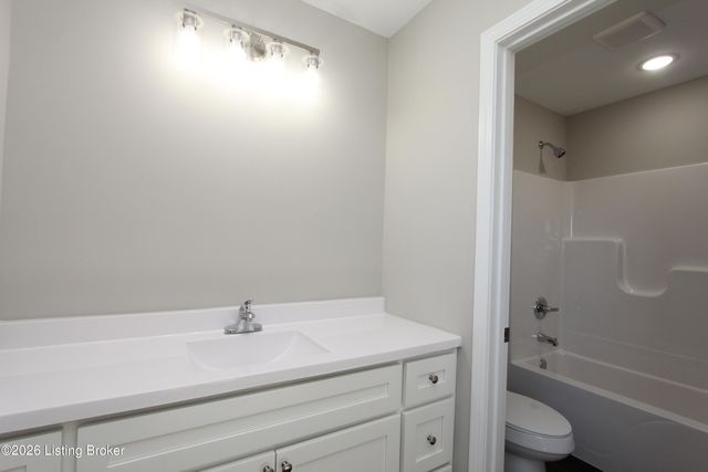 202 Charles Carr Dr, Harrodsburg, KY 40330