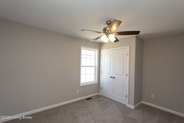 202 Charles Carr Dr, Harrodsburg, KY 40330